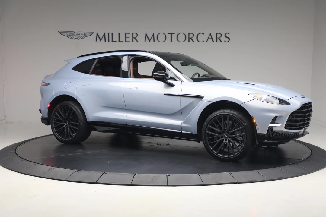 2026 Aston Martin DBX 707 - Image 11 of 31