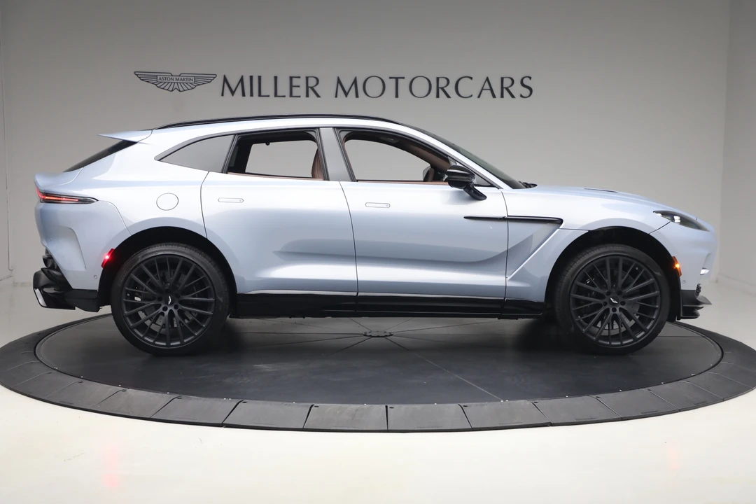 2026 Aston Martin DBX 707 - Image 10 of 31