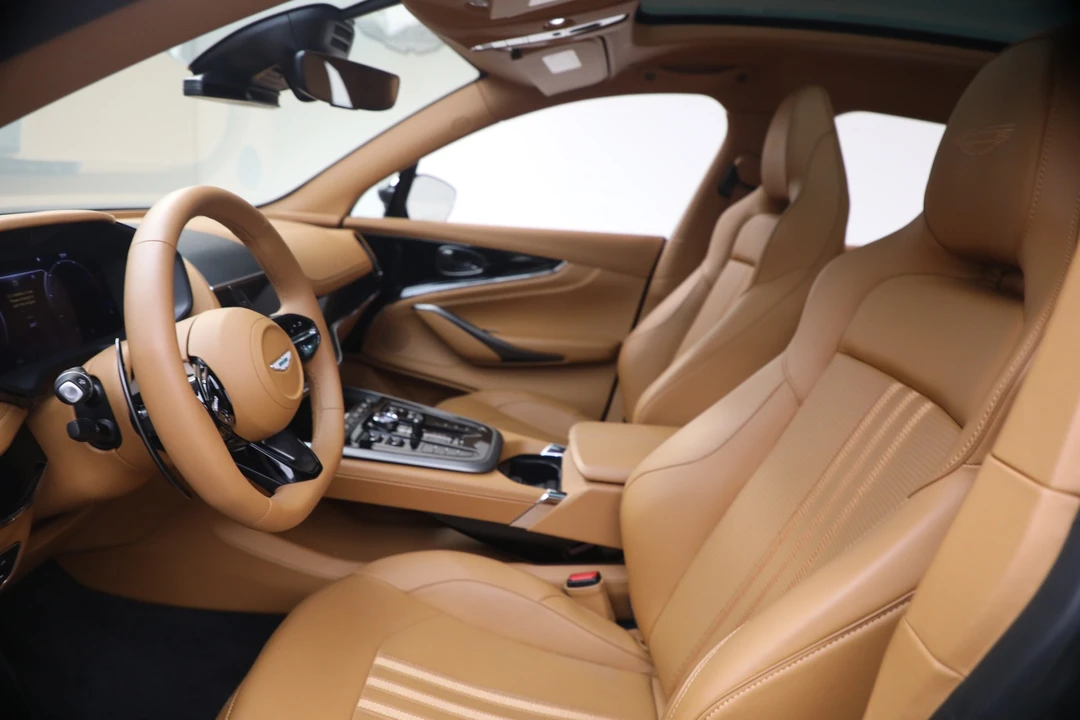 2026 Aston Martin DBX 707 - Image 16 of 31