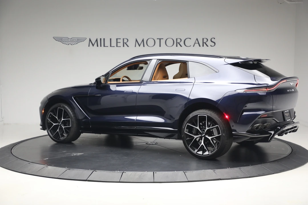 2026 Aston Martin DBX 707 - Image 5 of 31