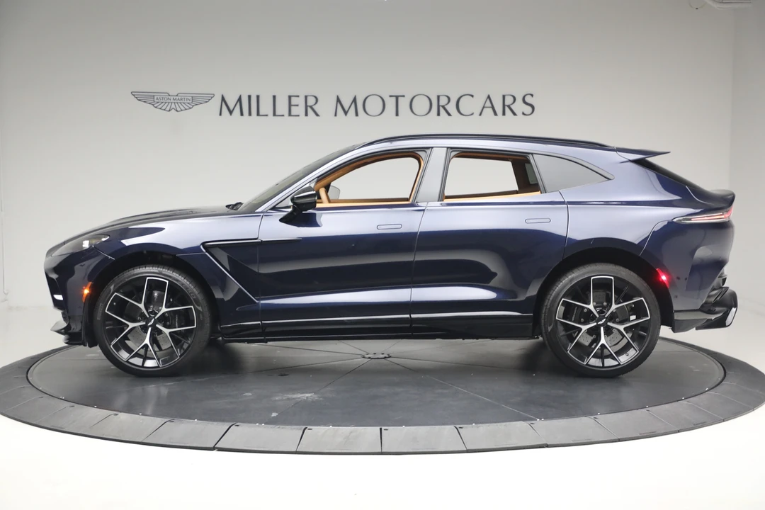 2026 Aston Martin DBX 707 - Image 4 of 31