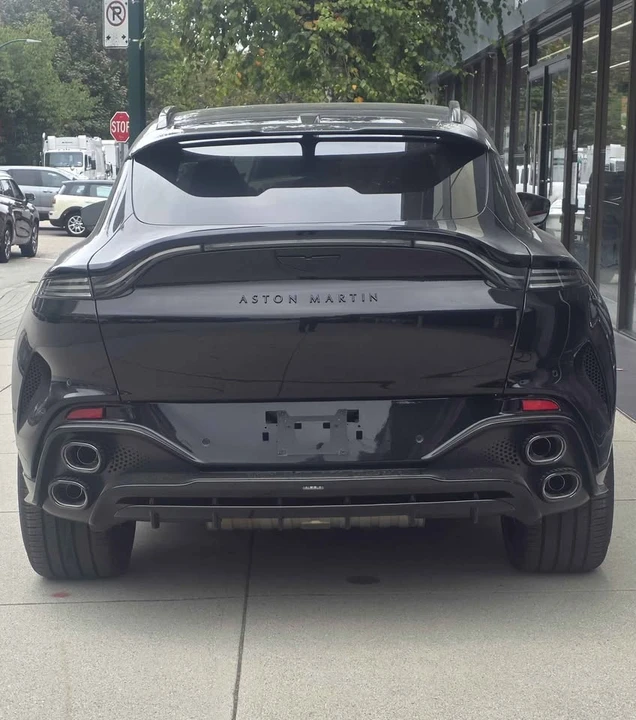 2026 Aston Martin DBX - Image 4 of 15