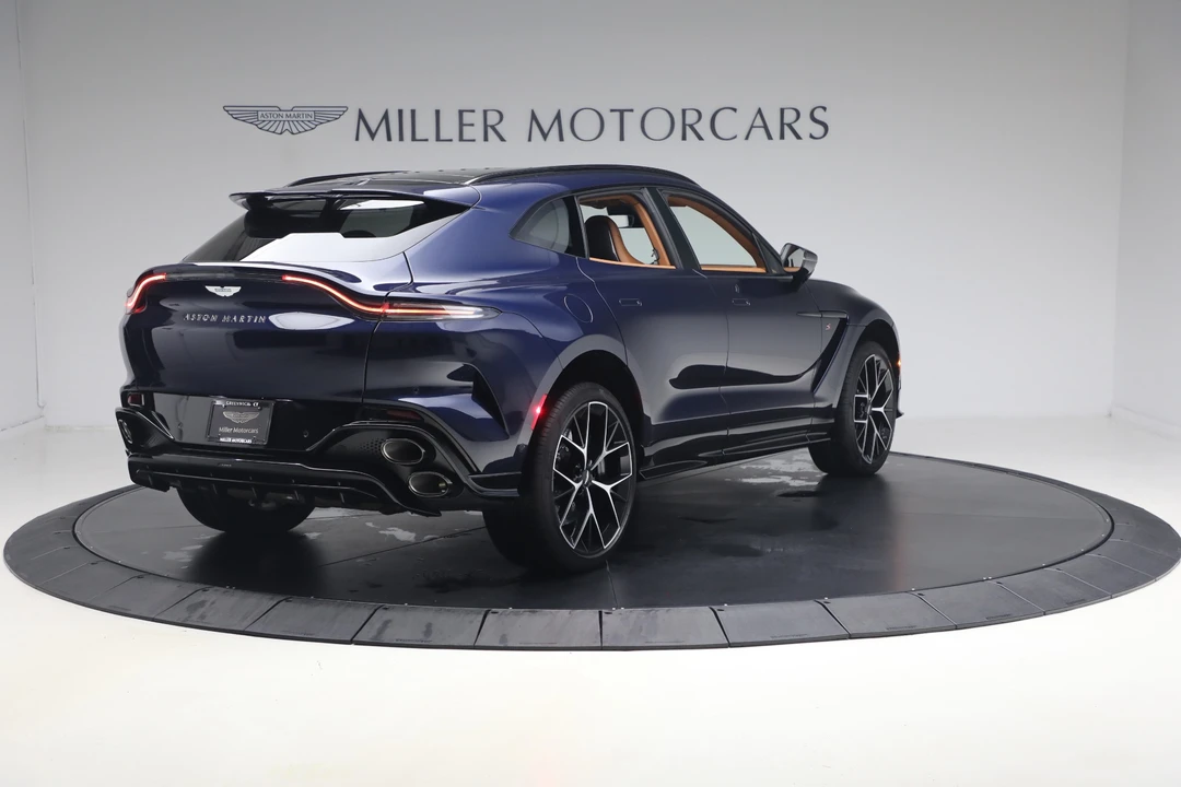 2026 Aston Martin DBX - Image 7 of 31