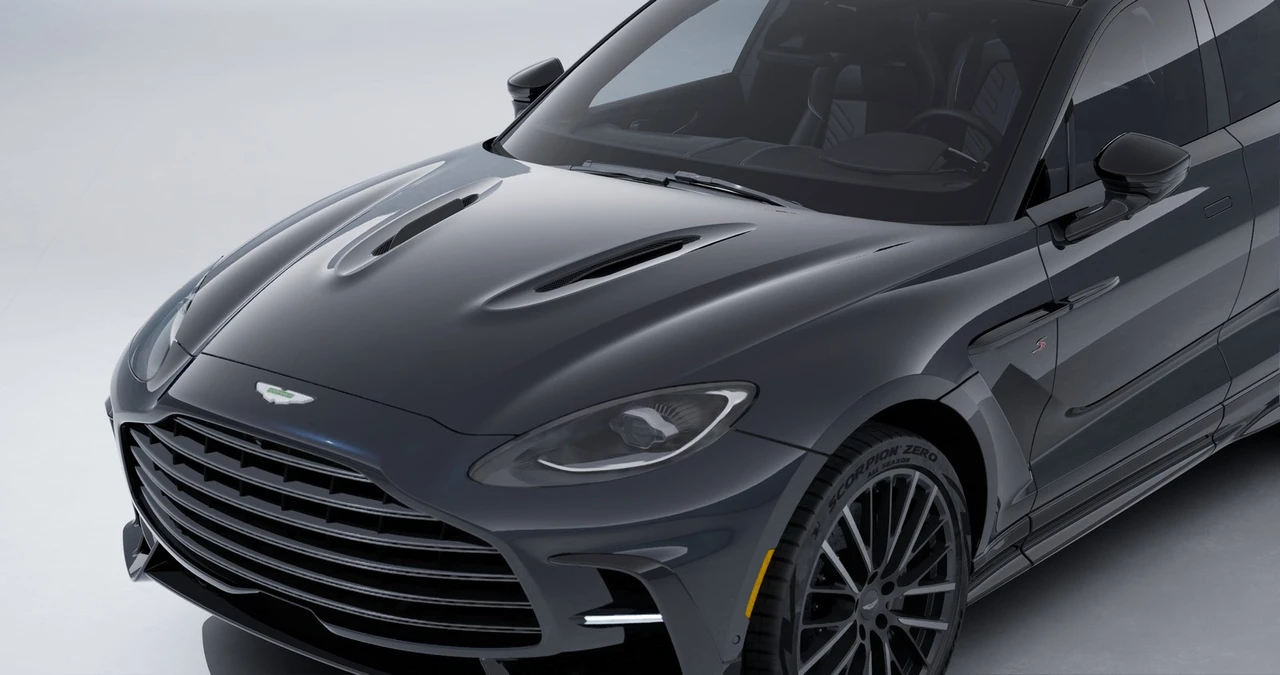 2026 Aston Martin DBX - Image 7 of 12