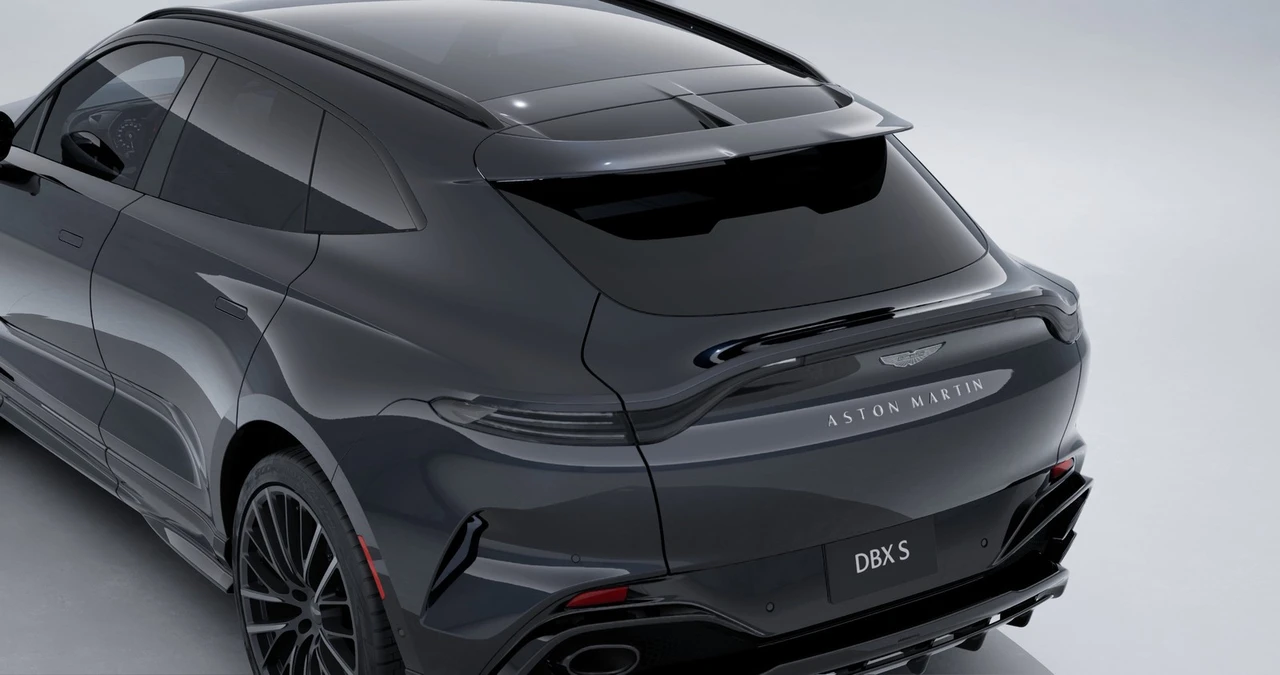 2026 Aston Martin DBX - Image 8 of 12
