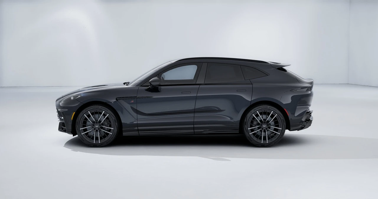 2026 Aston Martin DBX - Image 3 of 12