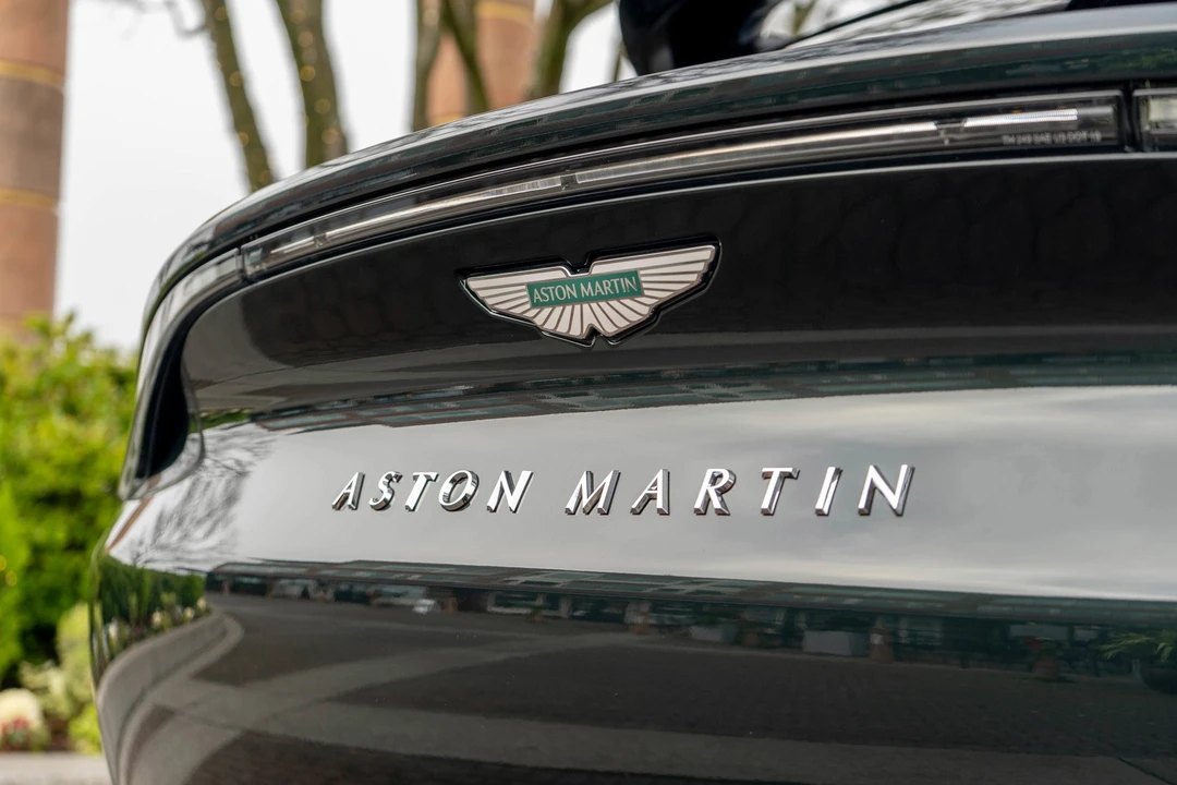 2026 Aston Martin DBX - Image 6 of 21