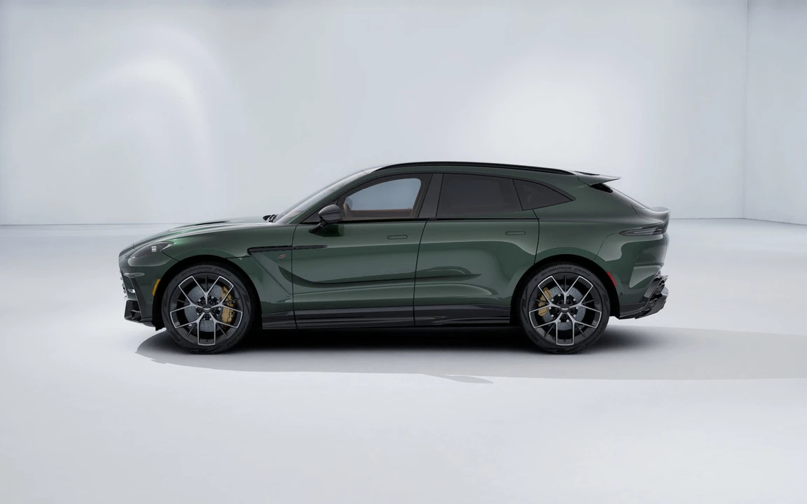 2026 Aston Martin DBX - Image 3 of 12