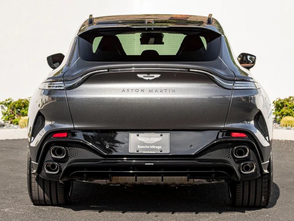 2026 Aston Martin DBX - Image 8 of 31