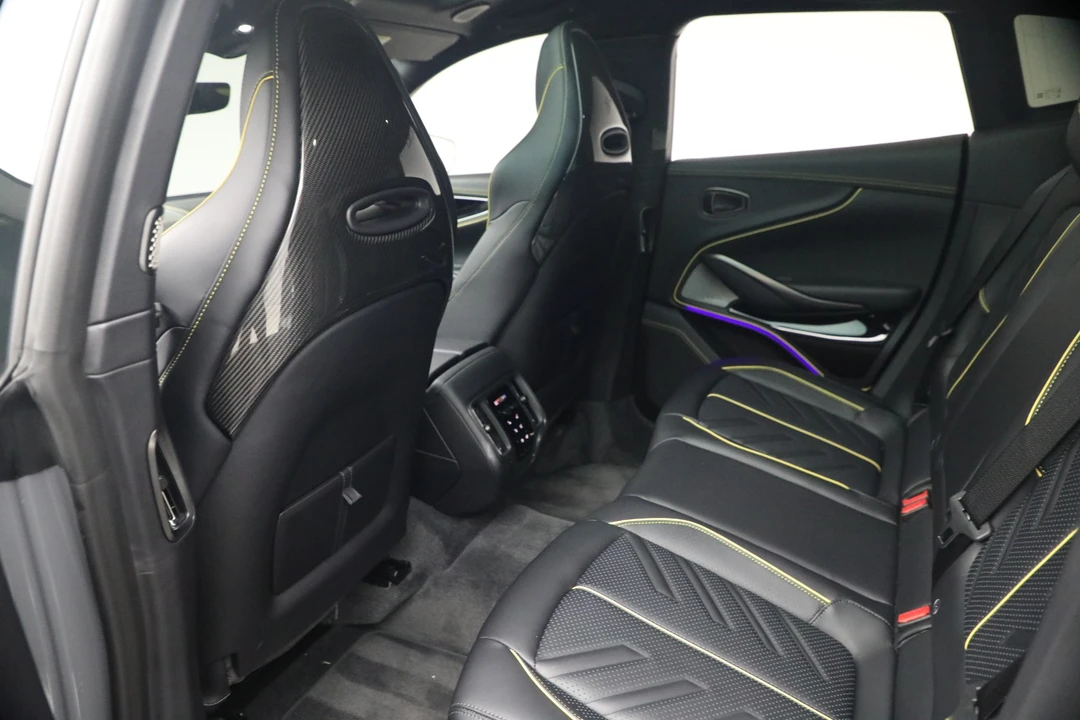 2026 Aston Martin DBX - Image 18 of 31