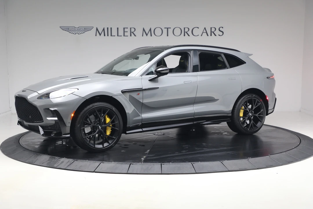 2026 Aston Martin DBX - Image 3 of 31