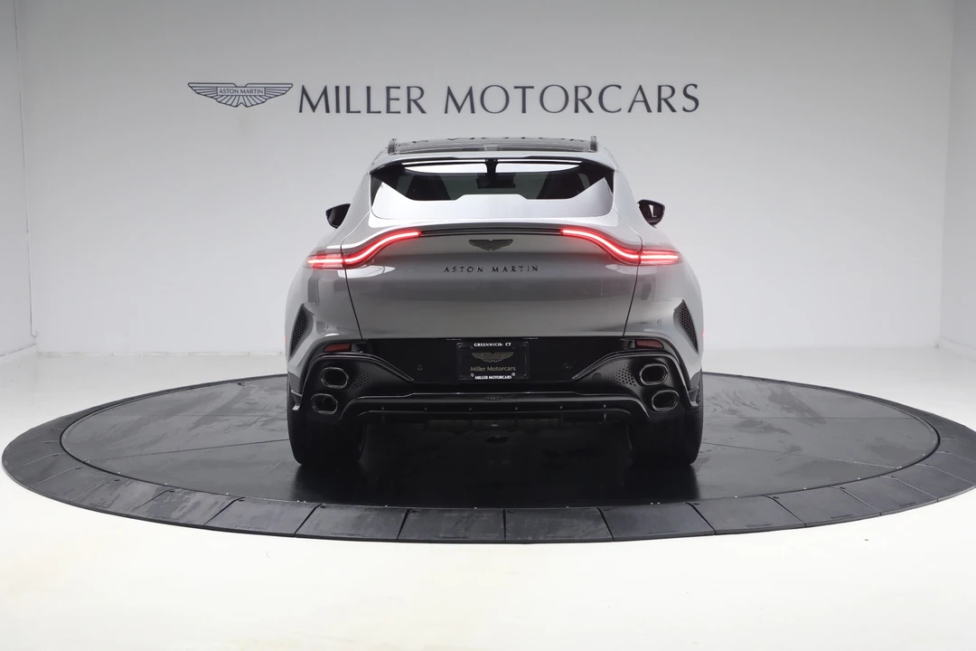 2026 Aston Martin DBX - Image 7 of 31