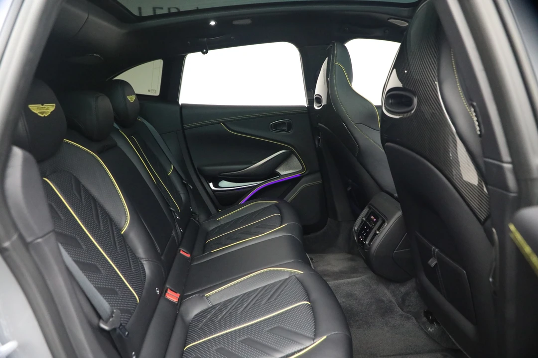2026 Aston Martin DBX - Image 27 of 31