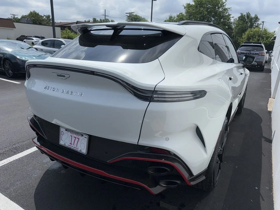 2026 Aston Martin DBX - Image 8 of 8