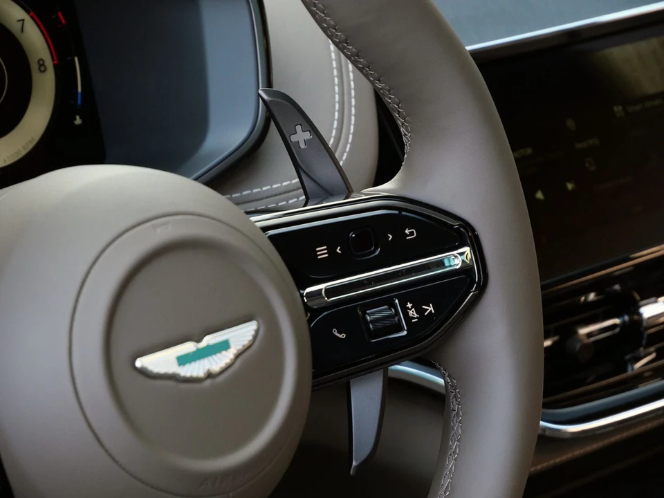 2026 Aston Martin DBX 707 - Image 18 of 29