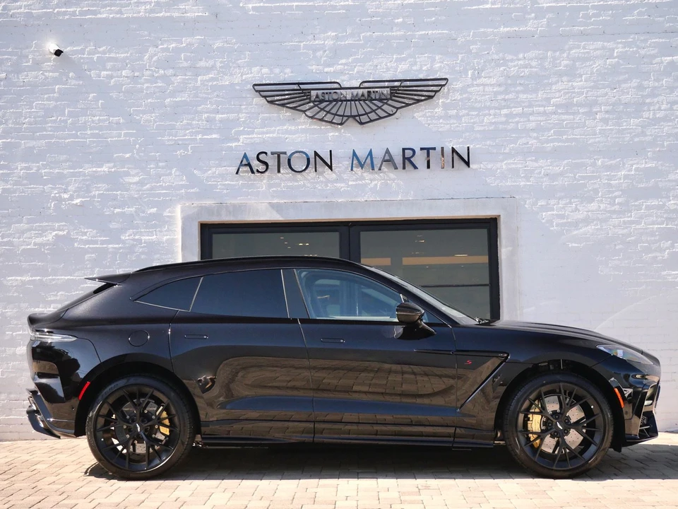 2026 Aston Martin DBX 707 - Image 15 of 29