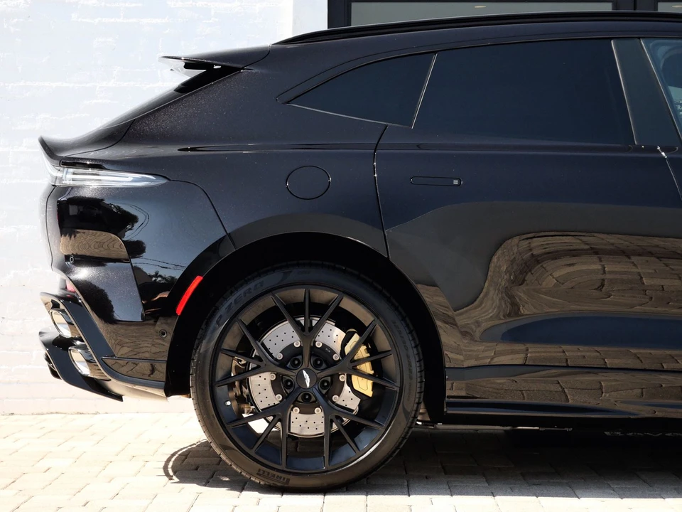 2026 Aston Martin DBX 707 - Image 16 of 29