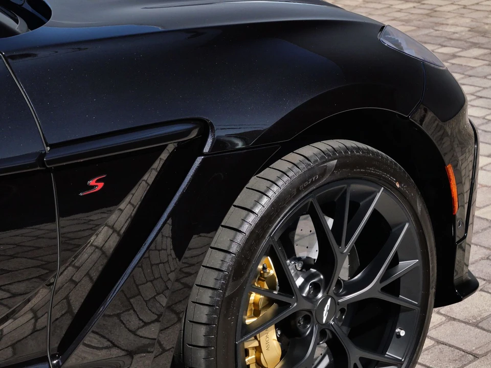 2026 Aston Martin DBX 707 - Image 9 of 29