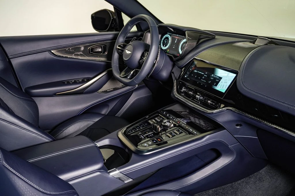 2026 Aston Martin DBX - Image 16 of 31