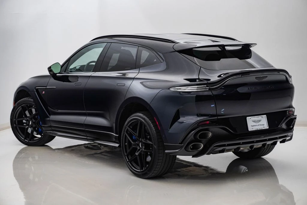 2026 Aston Martin DBX - Image 10 of 31