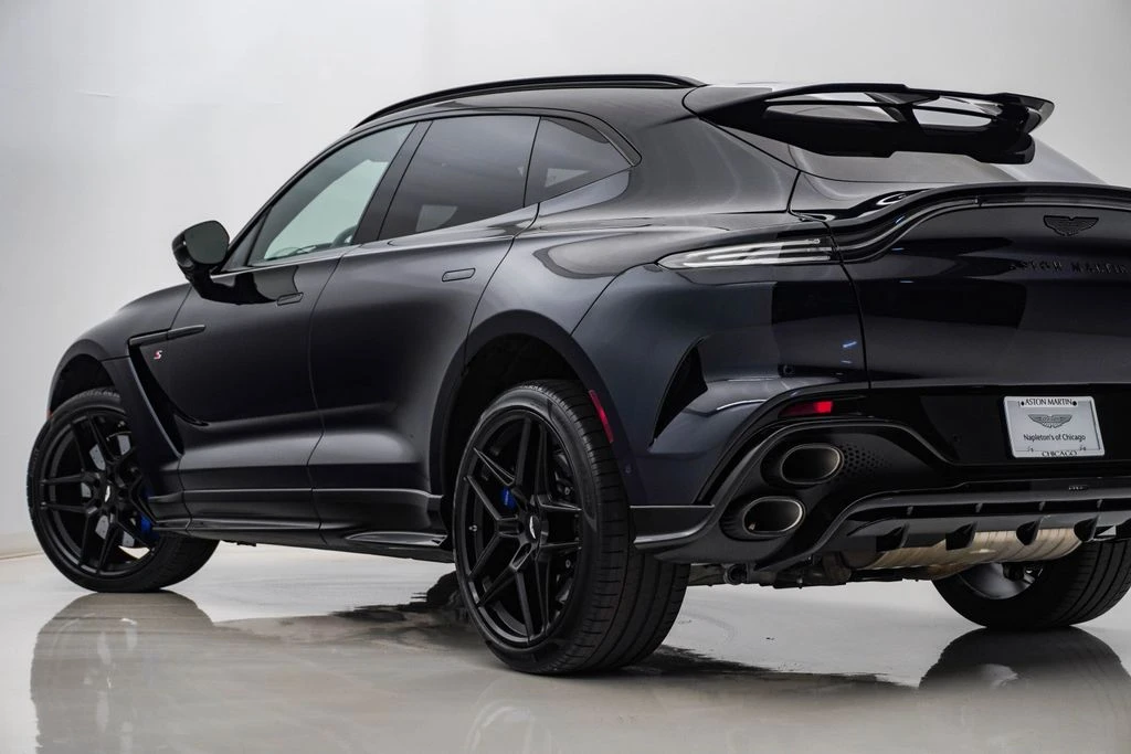 2026 Aston Martin DBX - Image 9 of 31