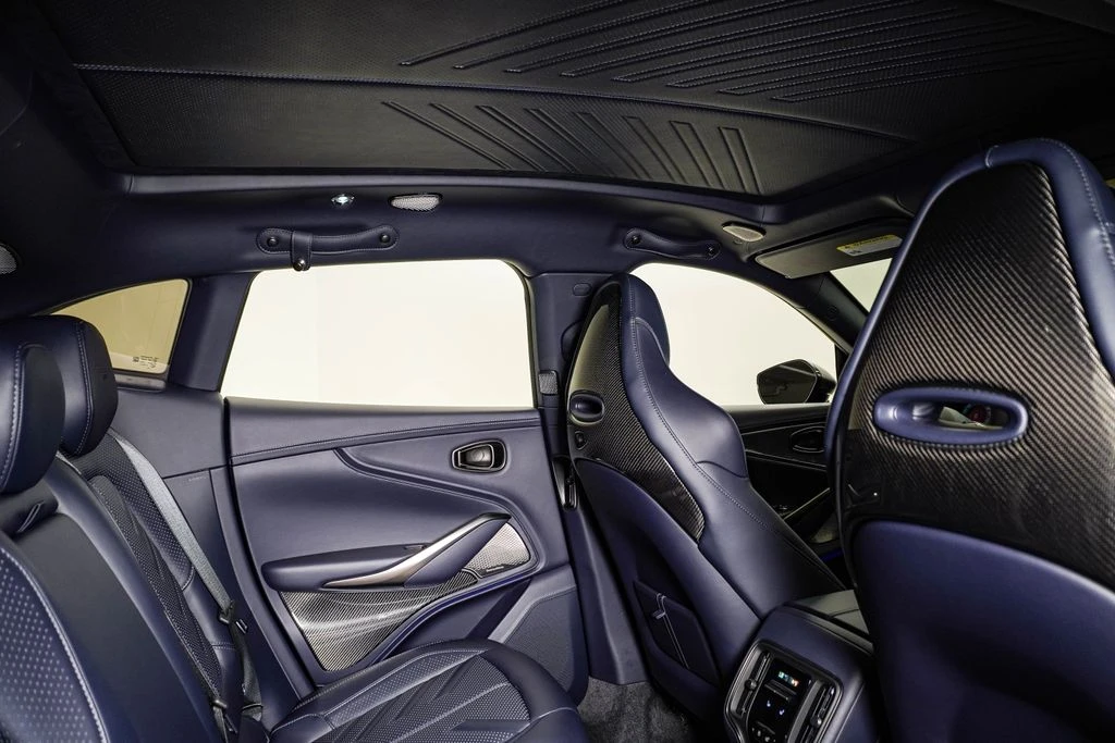 2026 Aston Martin DBX - Image 19 of 31