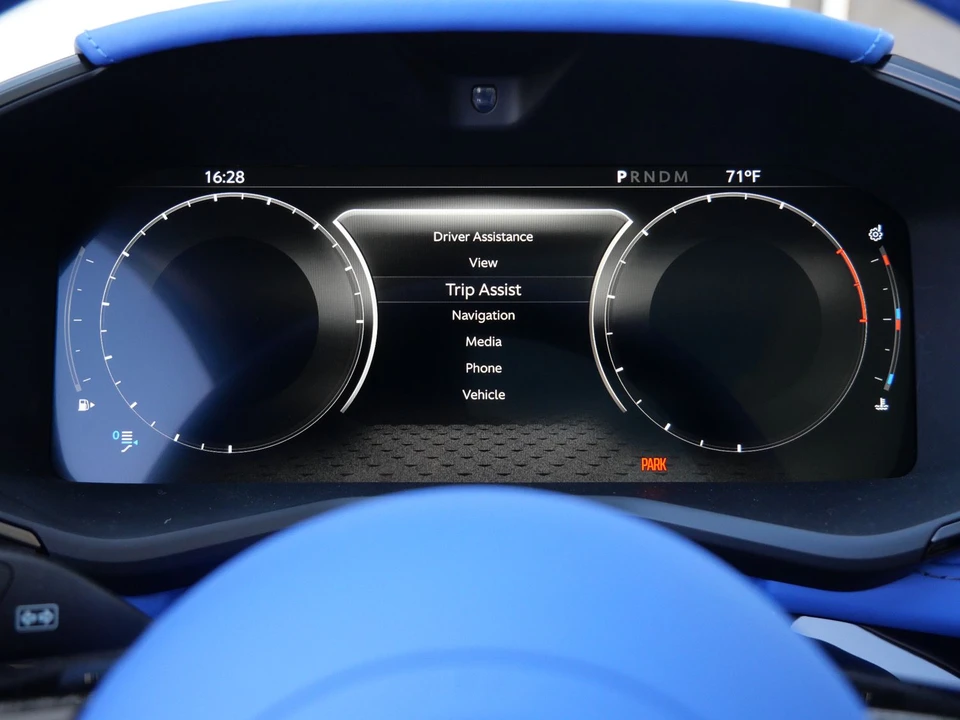2026 Aston Martin DBX - Image 6 of 29