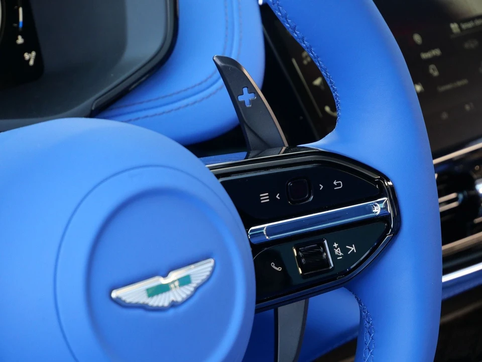 2026 Aston Martin DBX - Image 19 of 29