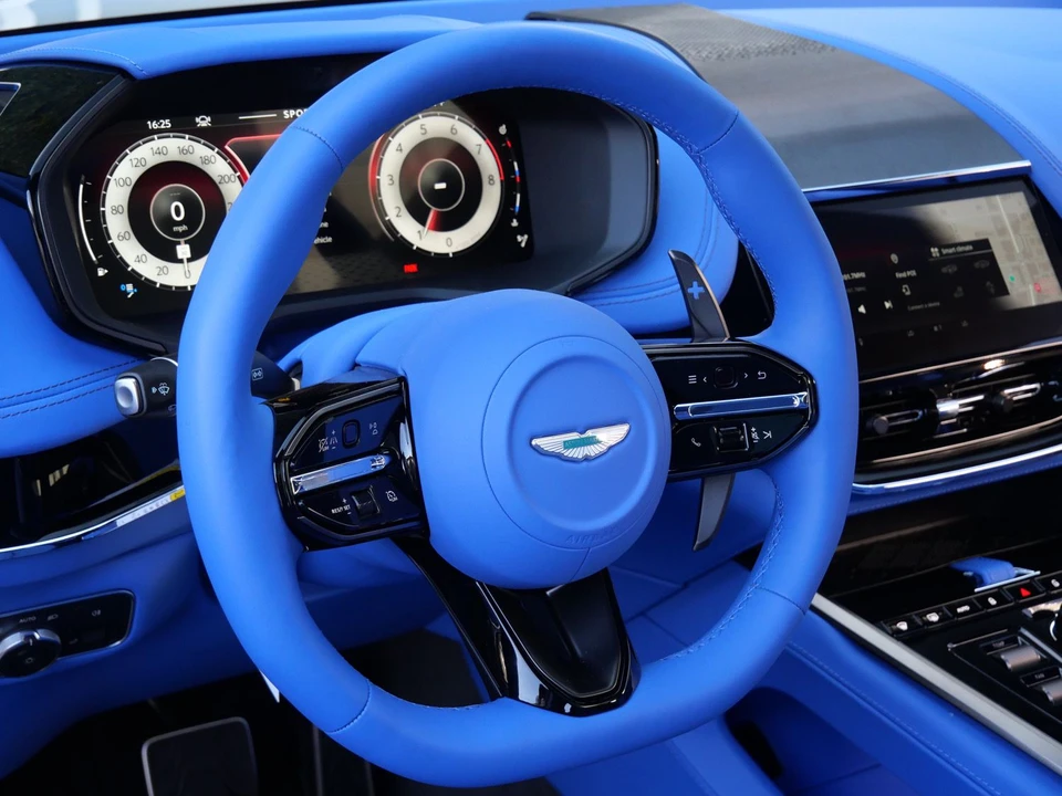 2026 Aston Martin DBX - Image 11 of 29
