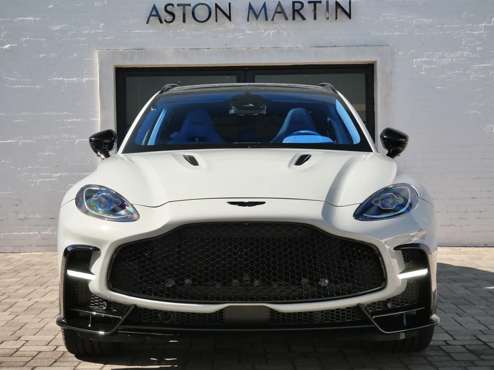 2026 Aston Martin DBX - Image 7 of 29