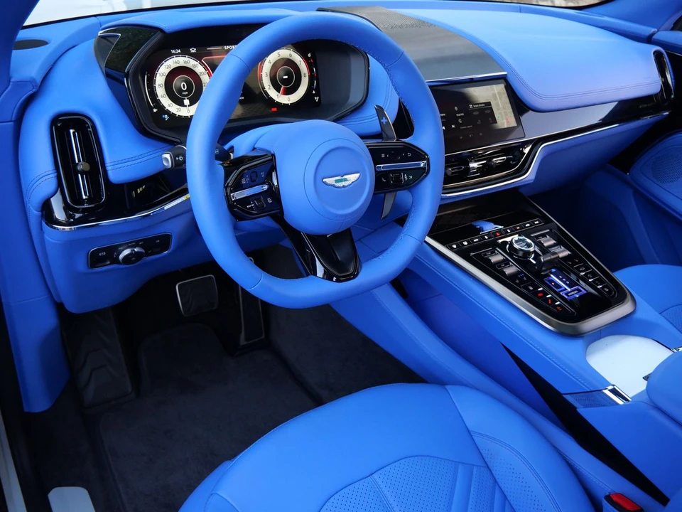 2026 Aston Martin DBX - Image 3 of 29