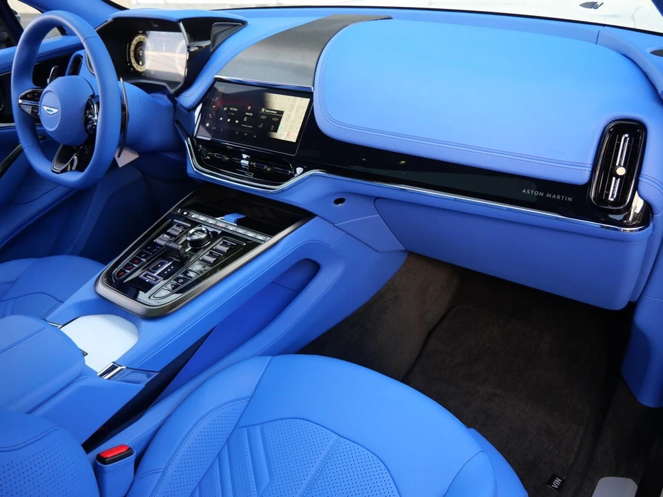 2026 Aston Martin DBX - Image 27 of 29