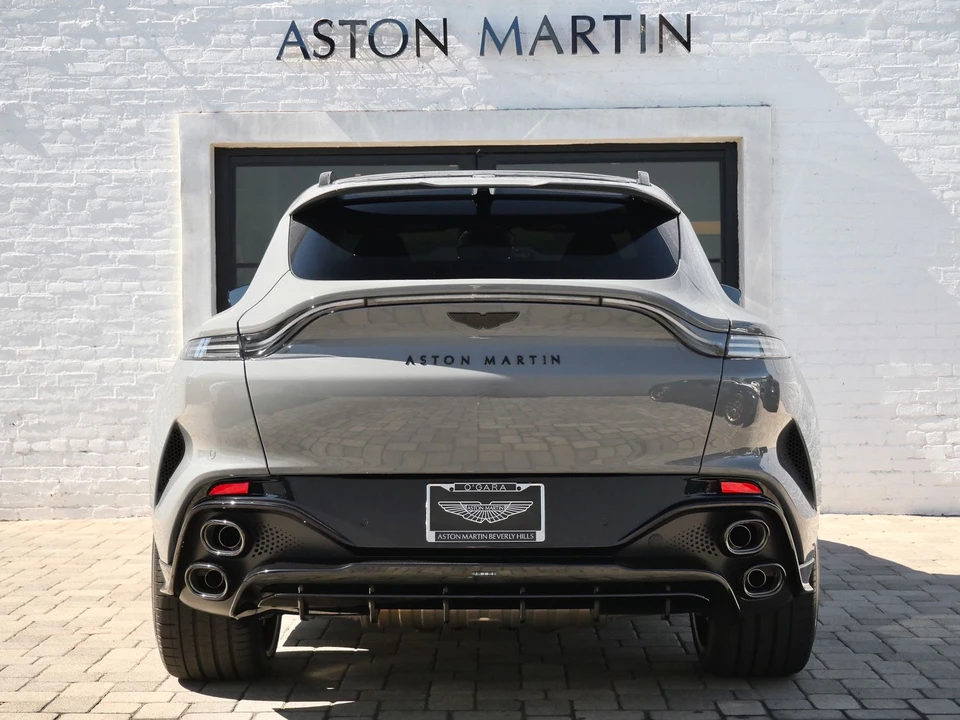2026 Aston Martin DBX - Image 27 of 28