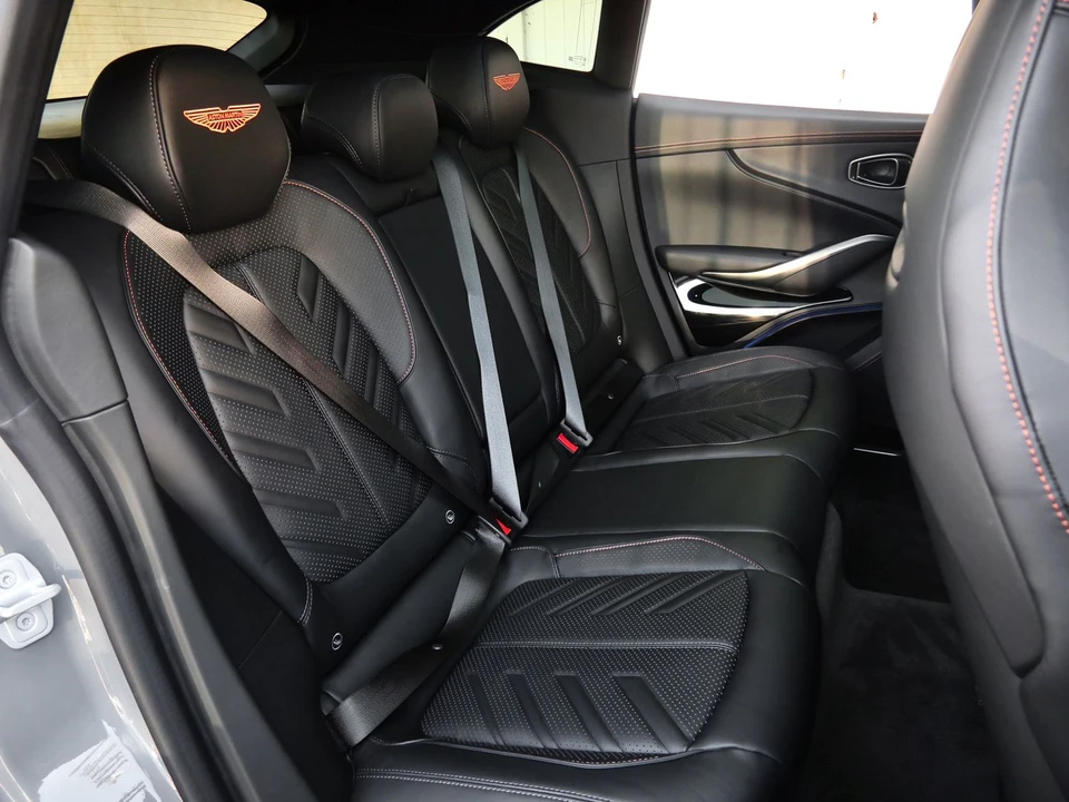 2026 Aston Martin DBX - Image 21 of 28