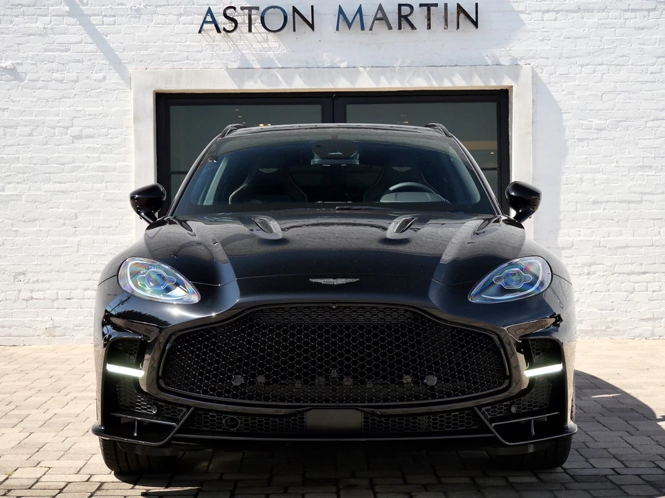 2026 Aston Martin DBX - Image 7 of 28