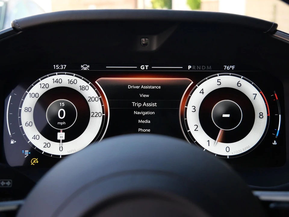 2026 Aston Martin DBX - Image 6 of 28