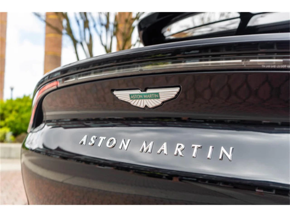 2026 Aston Martin DBX - Image 8 of 12