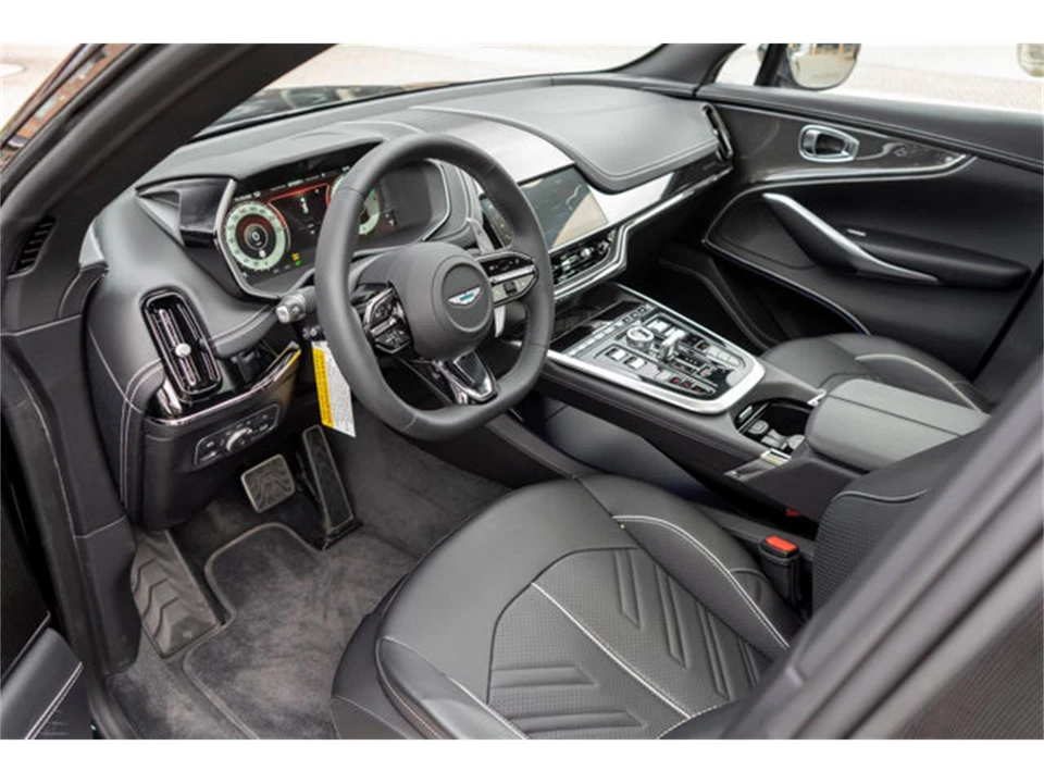 2026 Aston Martin DBX - Image 3 of 12