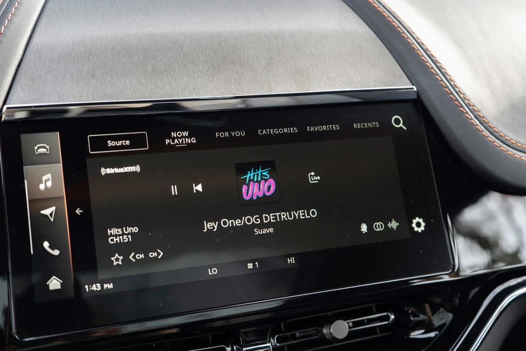 2026 Aston Martin DBX 707 - Image 17 of 21
