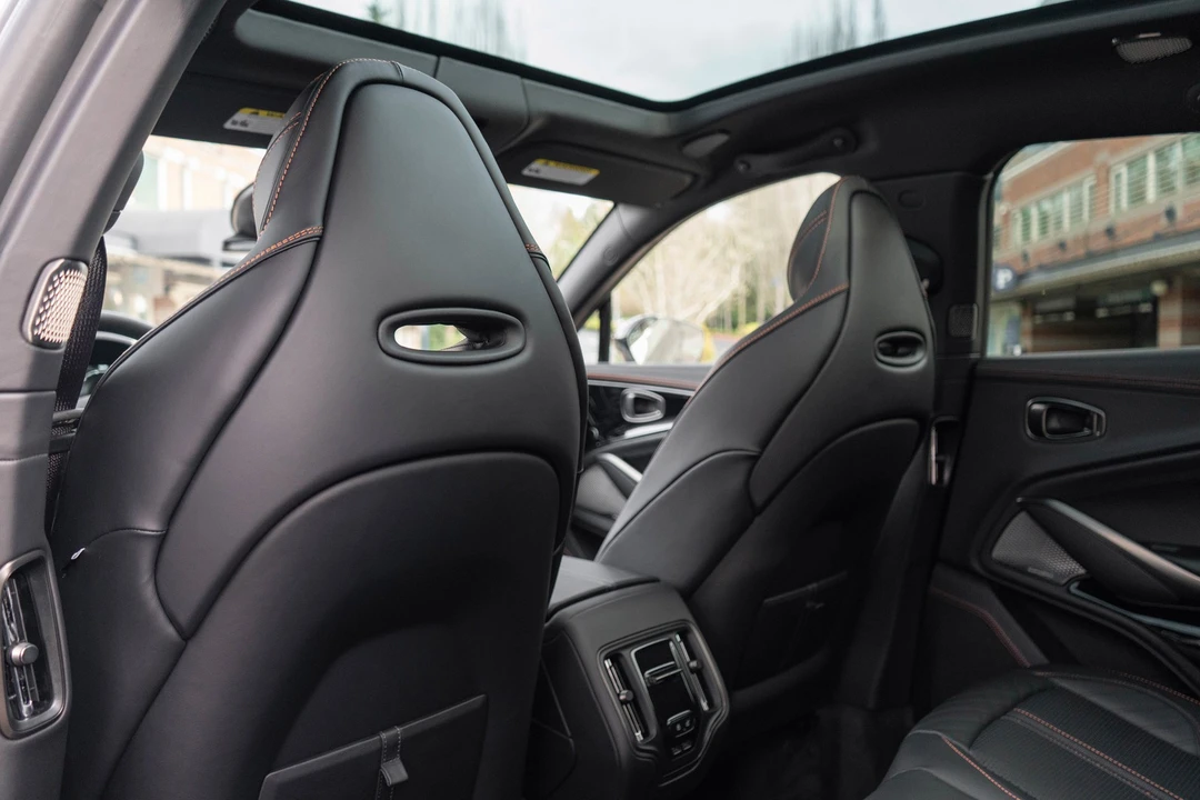 2026 Aston Martin DBX 707 - Image 24 of 31