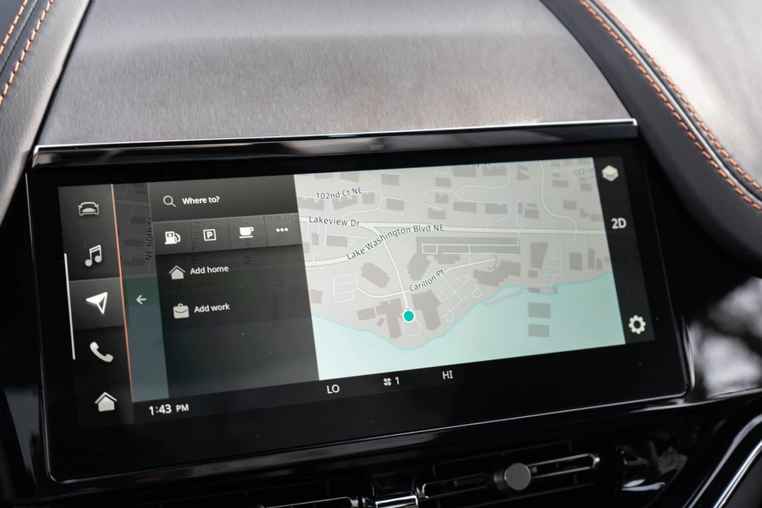 2026 Aston Martin DBX 707 - Image 19 of 21