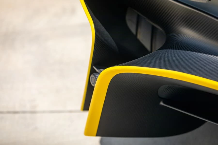 2026 Aston Martin Valhalla - Image 22 of 31