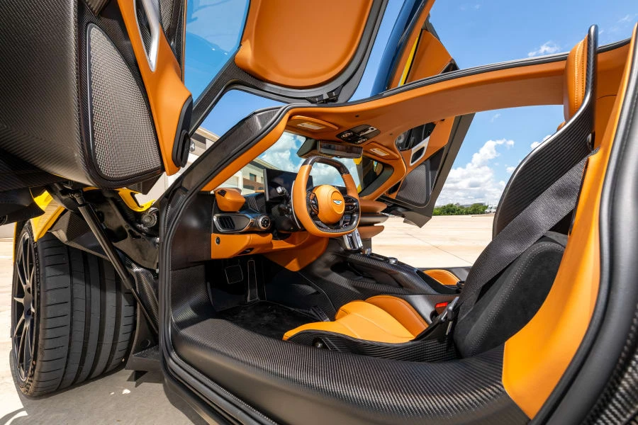 2026 Aston Martin Valhalla - Image 30 of 31