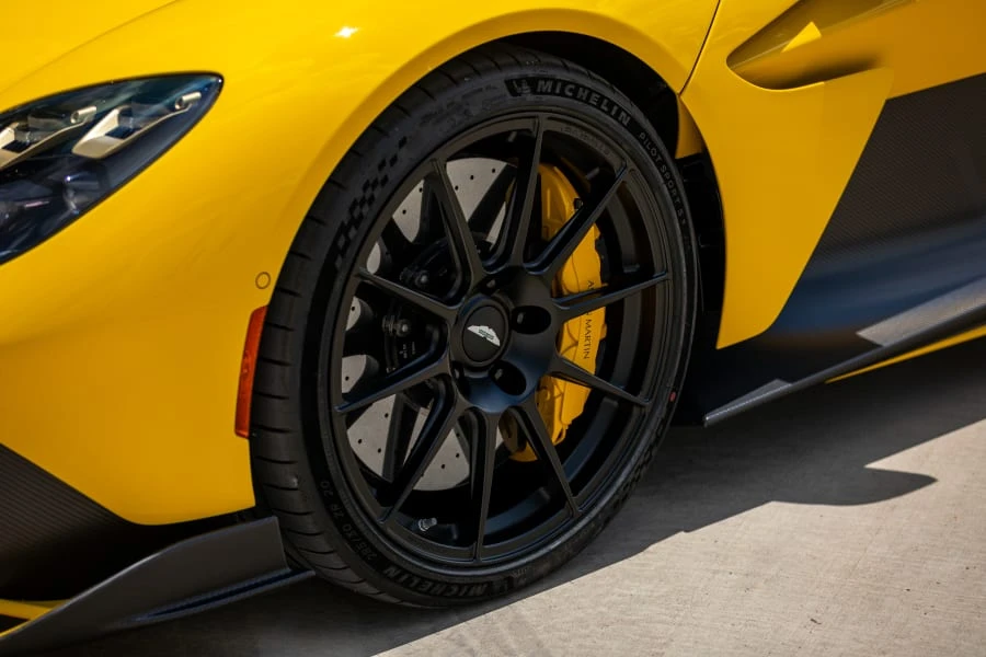 2026 Aston Martin Valhalla - Image 23 of 31