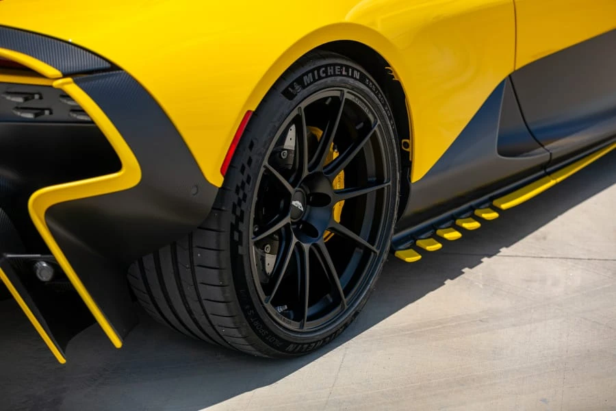 2026 Aston Martin Valhalla - Image 20 of 31