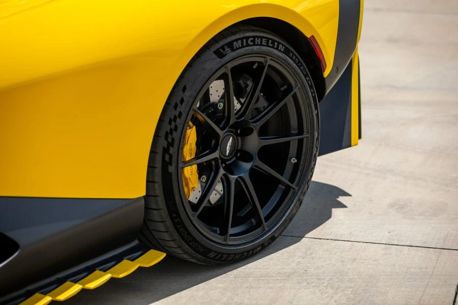 2026 Aston Martin Valhalla - Image 28 of 31