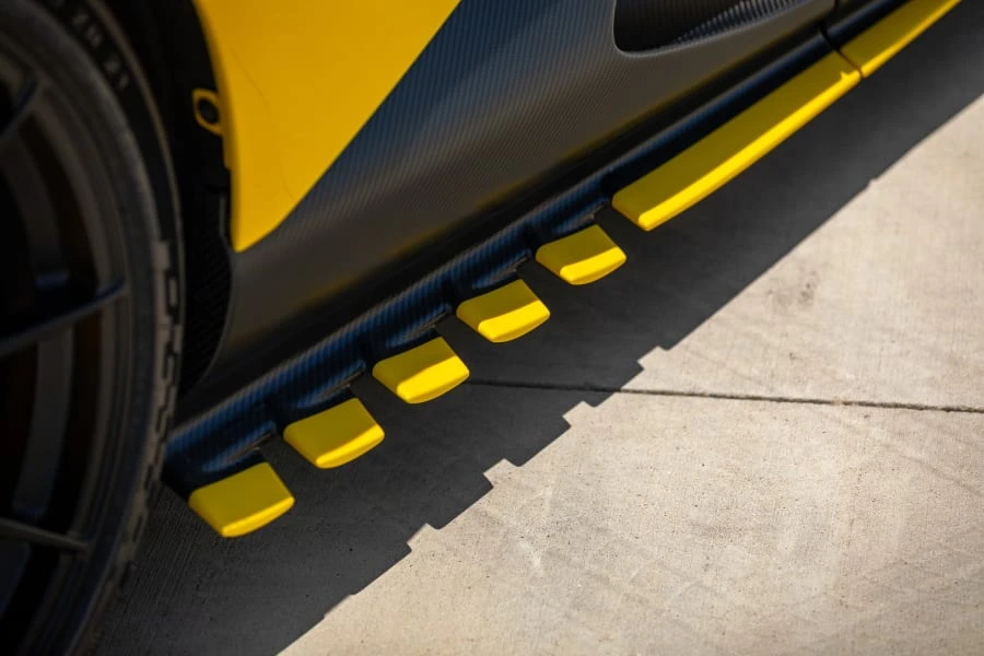 2026 Aston Martin Valhalla - Image 27 of 31