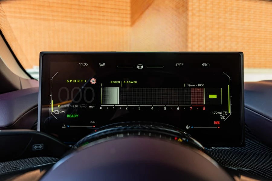 2026 Aston Martin Valhalla - Image 31 of 31