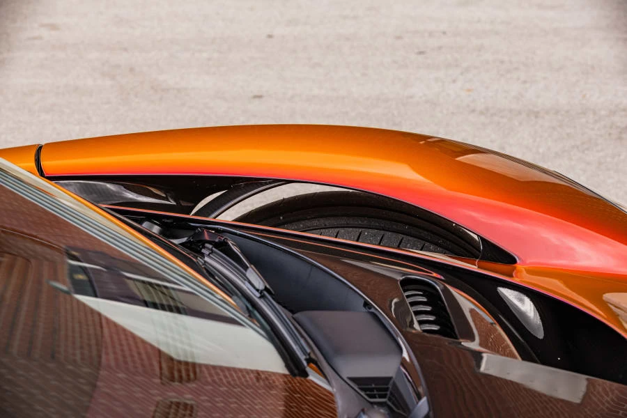 2026 Aston Martin Valhalla - Image 14 of 31