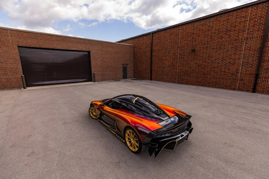 2026 Aston Martin Valhalla - Image 9 of 31